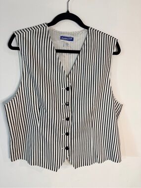 Pendleton vintage pinstripe vest black and white stripes